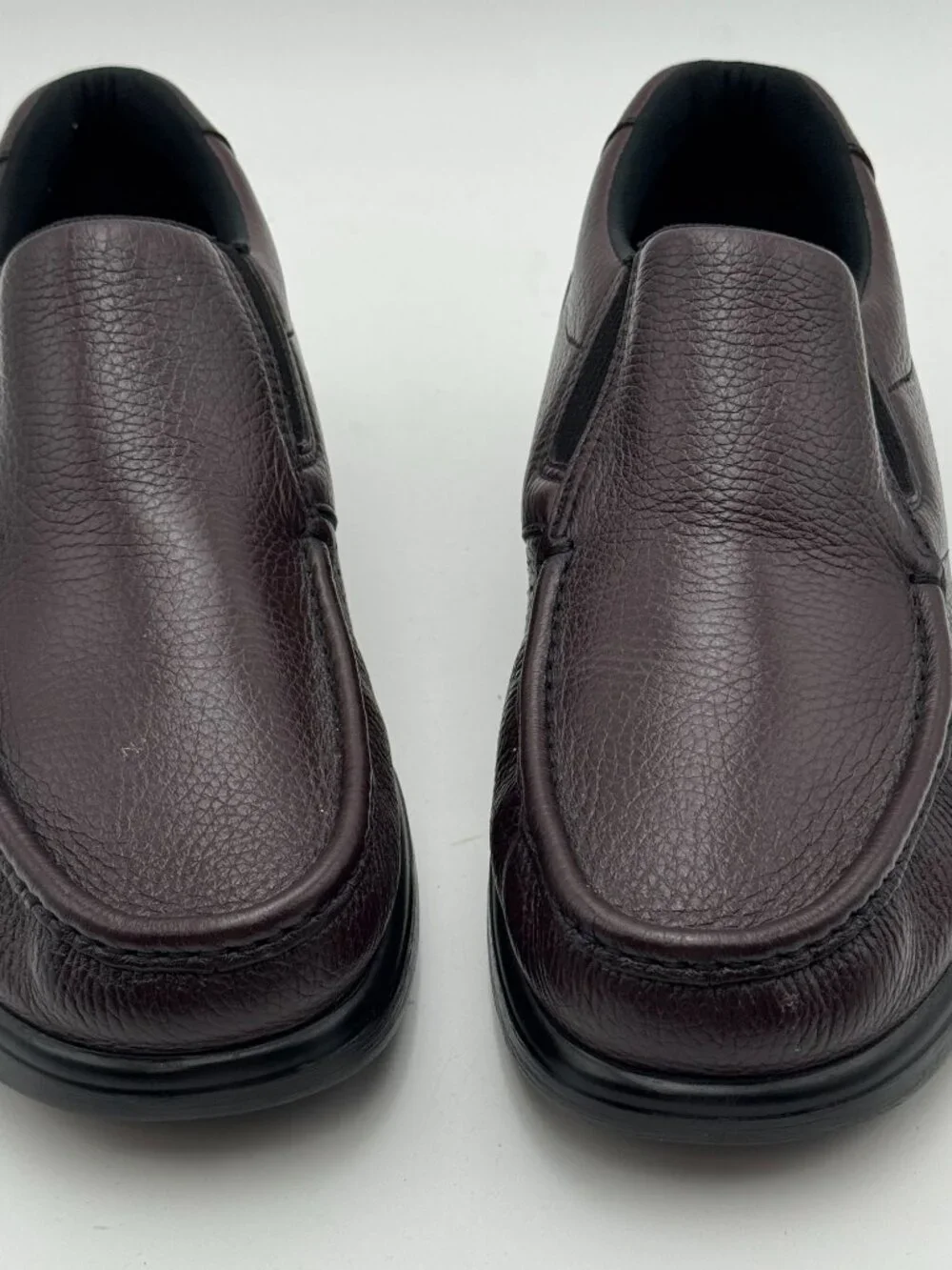 SAS Side Gore Burgundy Pebbled Leather Slip On Moc Toe Loafers Mens 11.5M Shoes